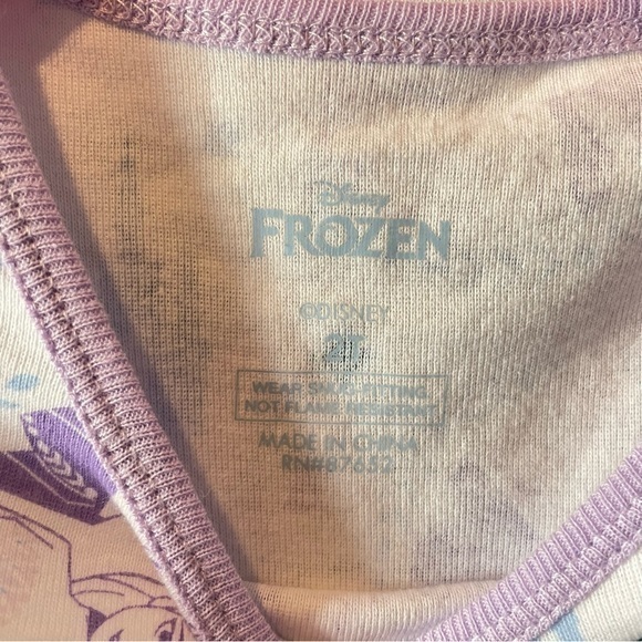 Toddlers Princess Elsa & Anna 2 Piece Pajama Tops size 2T - Picture 7 of 10